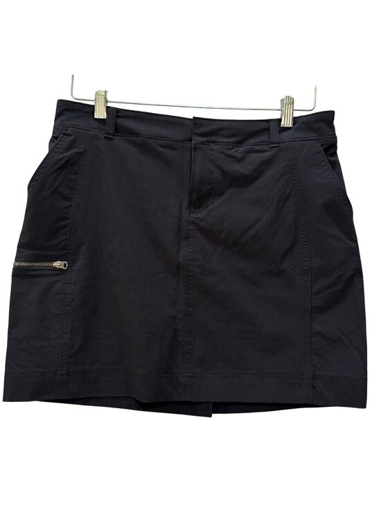Athleta Dresses & Skirts - Athleta Black Skort Women's Size 6 Elastic Waist Inside Stretch Shorts Pockets